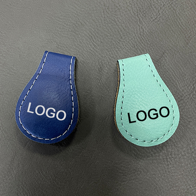 Semn de carte cu magnet din piele cu laser