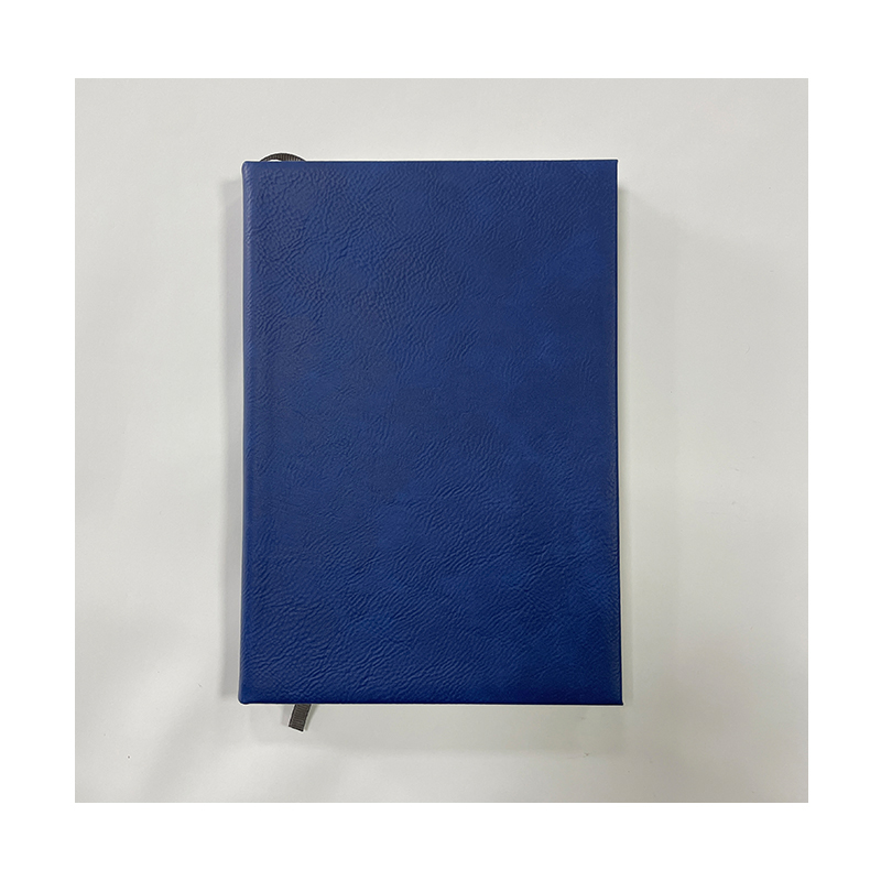 Jurnal din piele de 5 1/4' x 8 1/4'.