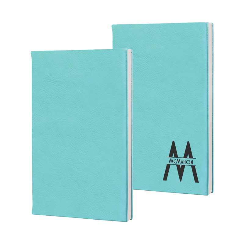 Jurnal din piele de 7' x 9 3/4'. Jurnal din piele de 7' x 9 3/4'.
