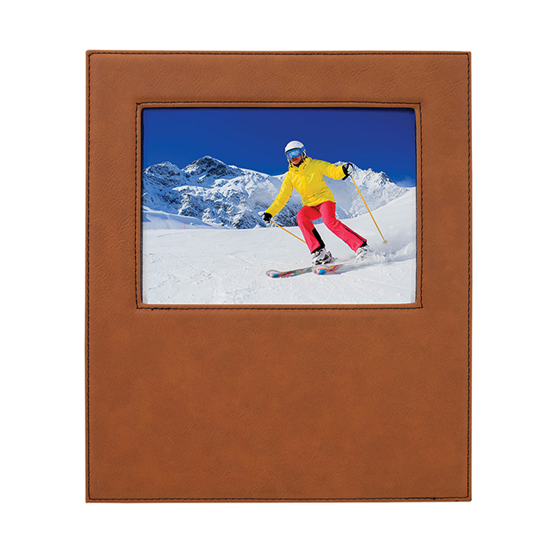 Rama foto din piele de 5' x 7' cu zonă de gravare de 4 1/4' x 8 7/8'